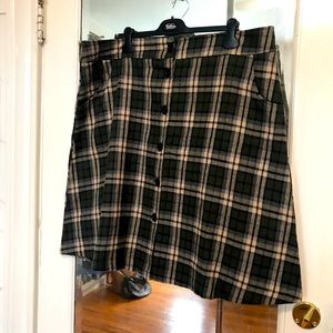 NWT Retrolicious Jackie skirt in olive plaid XL